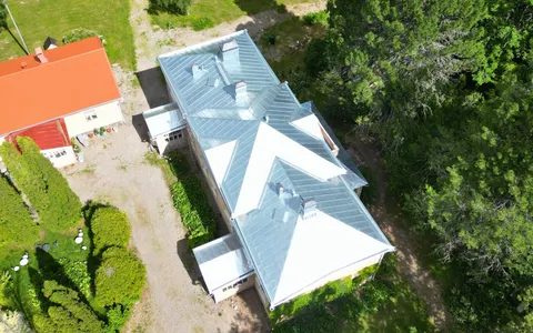 Kartanon ja arvokiinteistön kattoremontti