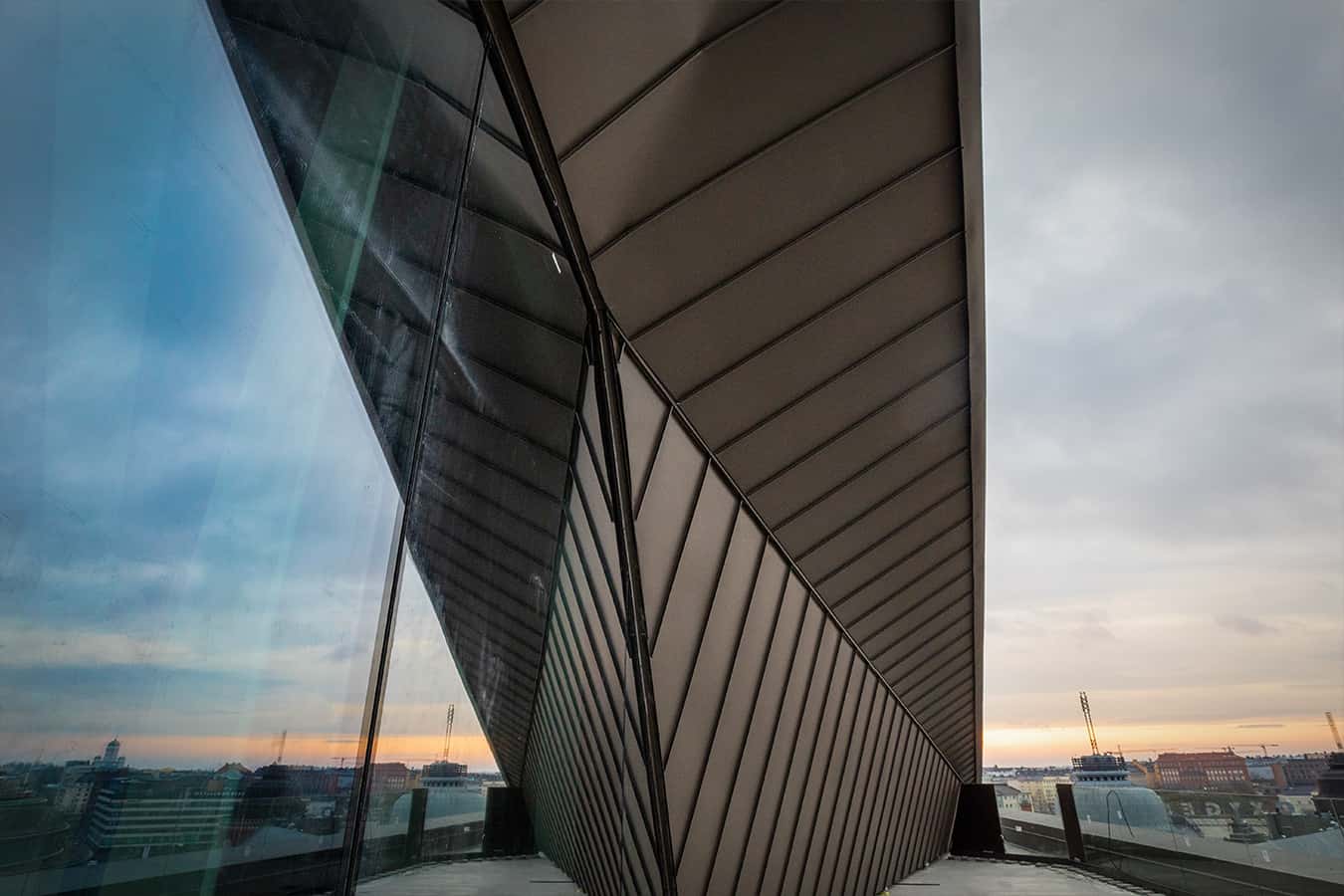 Arvokiinteistö konesaumakatto pelti